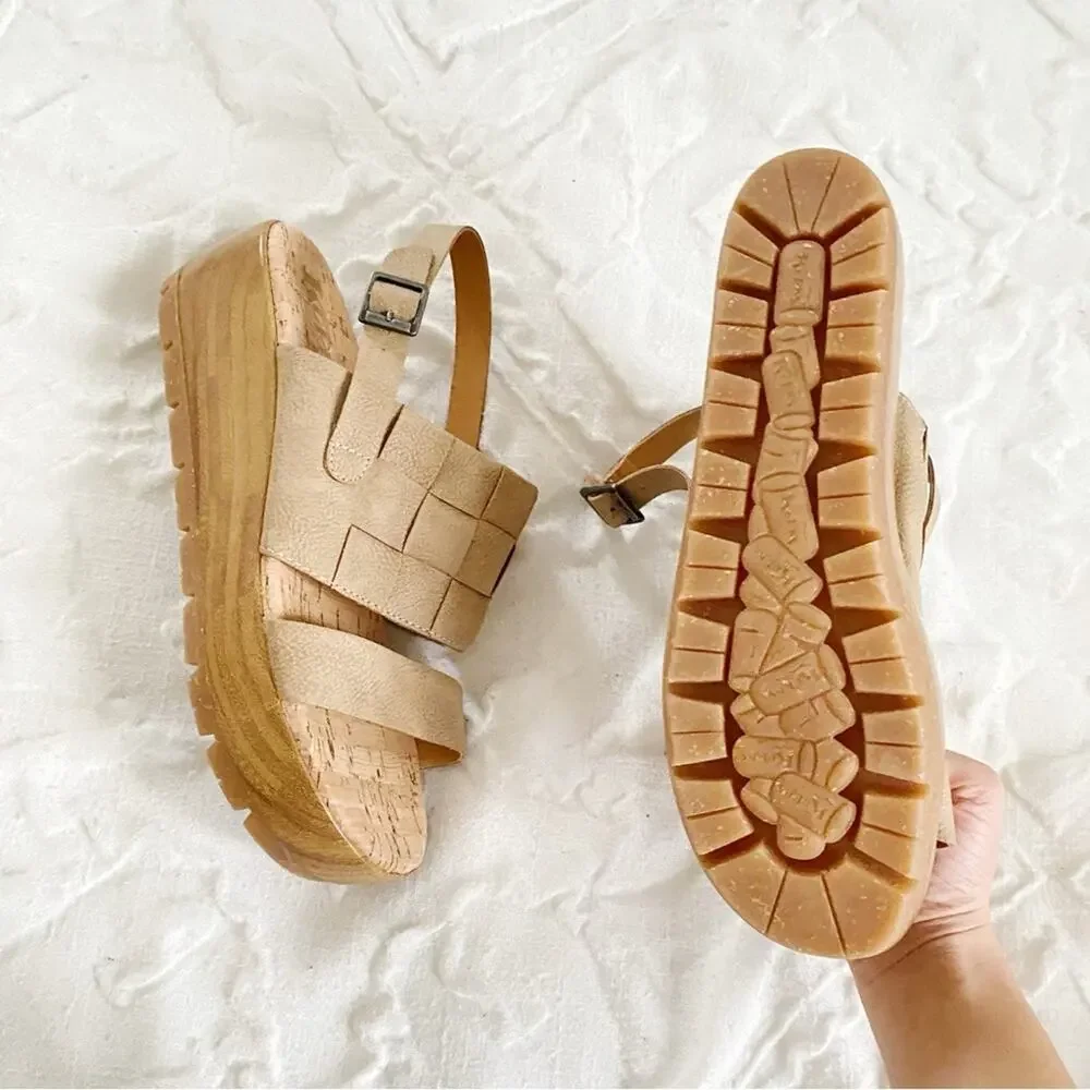 Korks Fraya Wedge Sandal Size 10 New